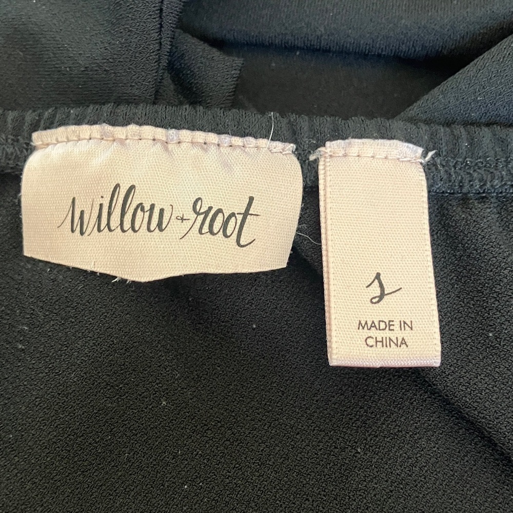 Buckle Willow and Root Black Lace Cami Top Size Large - Picture 7 of 8